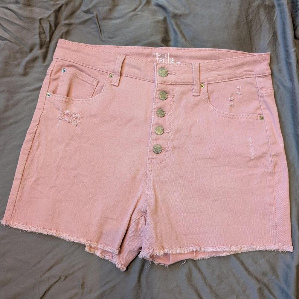 Time and Tru Dusty Pink High Rise Distressed Denim Shorts Size 12 Button Fly